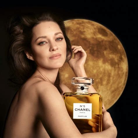 what is the song in the chanel no 5 commercial|Chanel no 5 advert song.